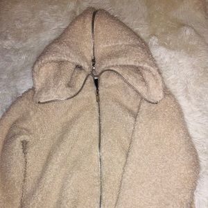 BEIGE FAUX FUR HOODED COAT 💗